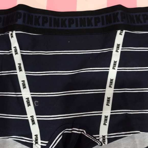 4/$38 💖PINK Victoria’s Secret Logo Boyshort - Picture 3 of 7